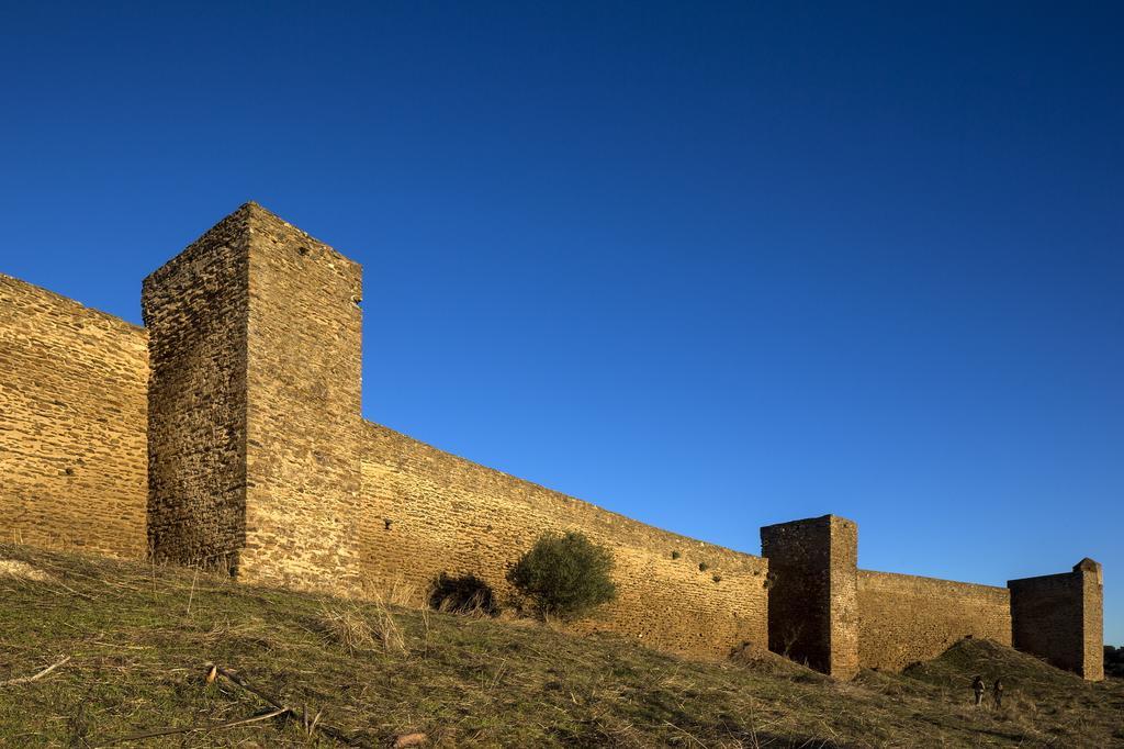 Parque De Natureza De Noudar Barrancos Exterior photo